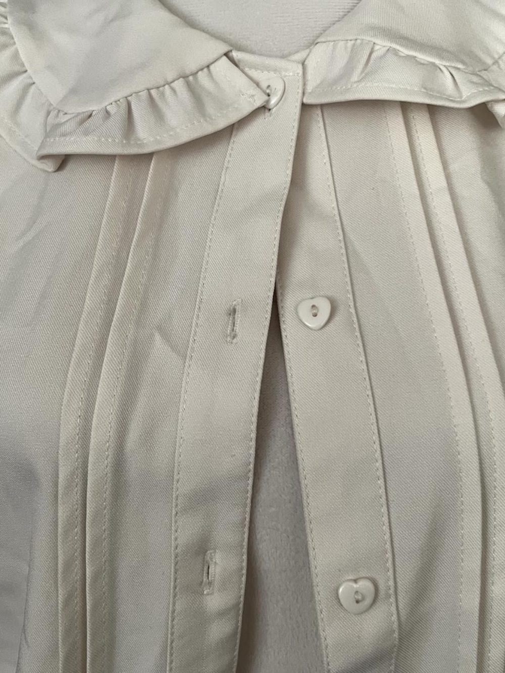 Ivory Ruffle Collar Button-Up Blouse - Picture 2 of 3